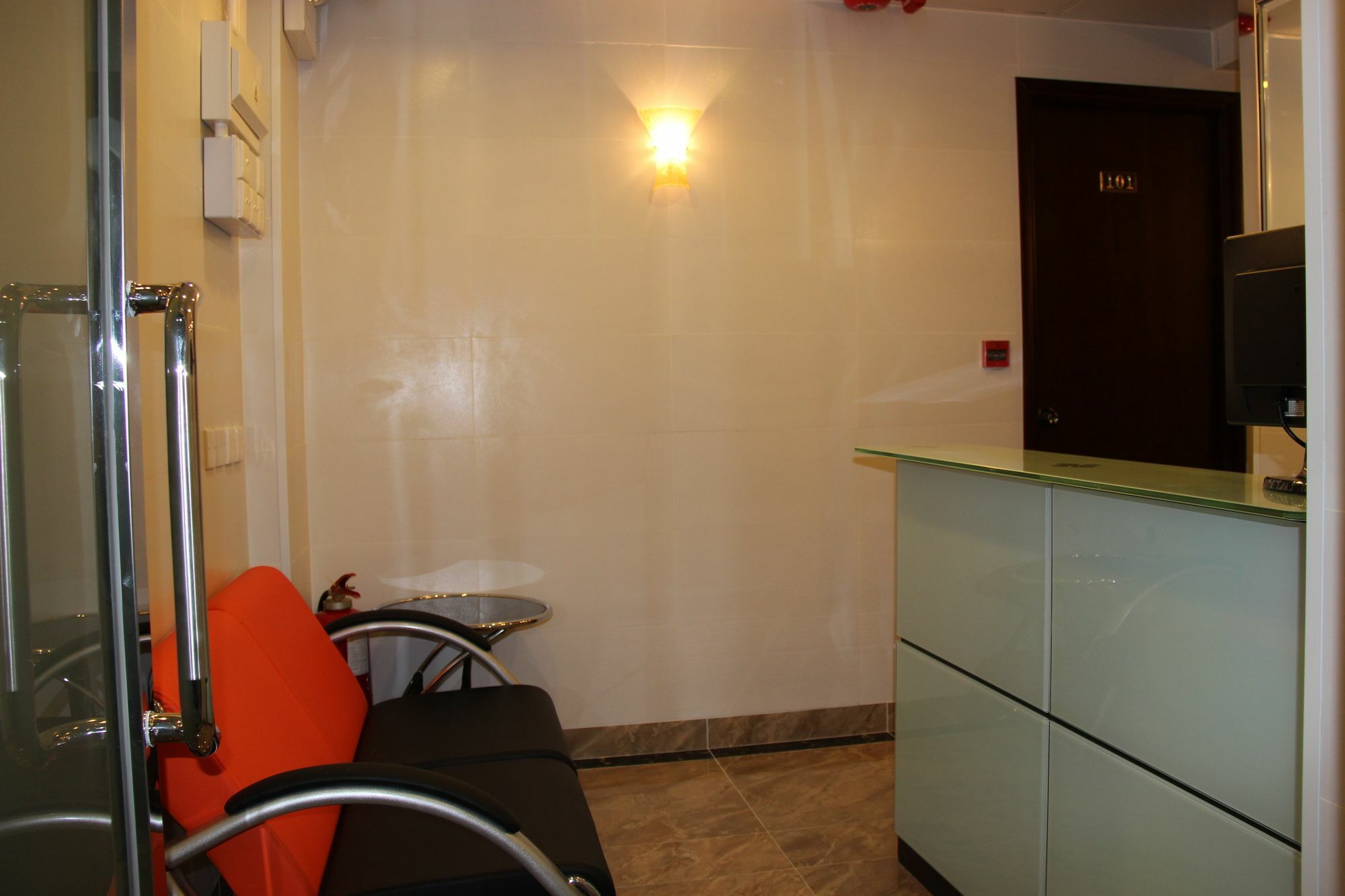 Smiley Inn Kowloon  Екстер'єр фото